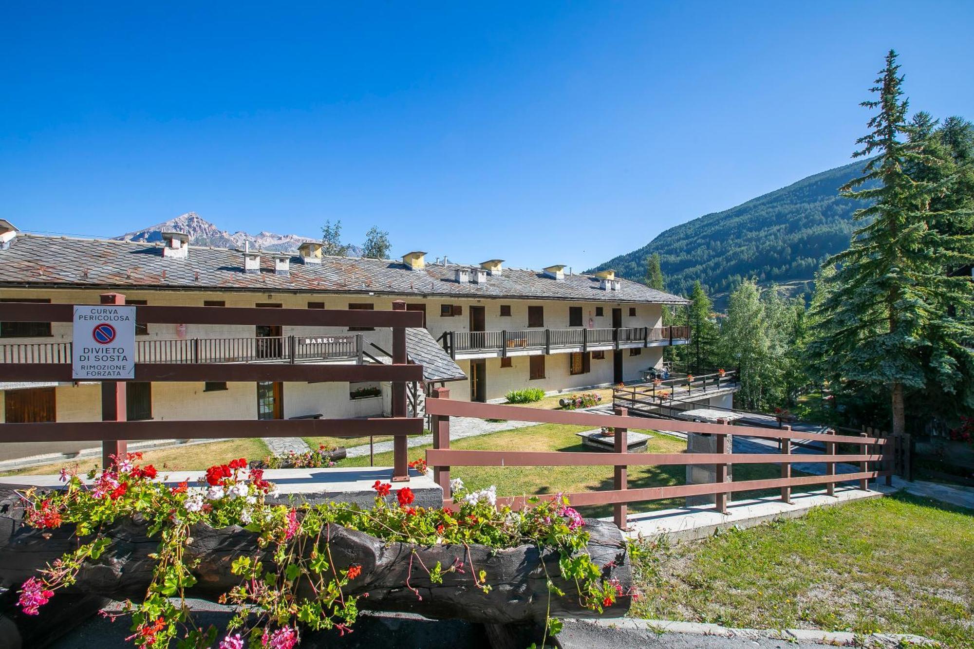 Appartamento Bareu Mountain View - Happy Rentals Oulx Kültér fotó